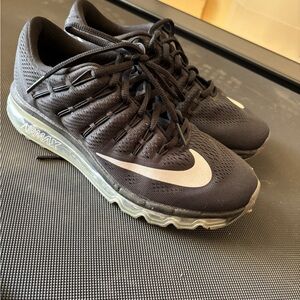 Nike Air Max 2016 Black Running Shoes Men’s 6.5 Women’s 8 Excellent Condition